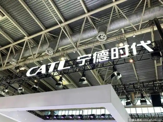 宁德时代首席科学家吴凯：钠离子电池将于第四季度大规模量产