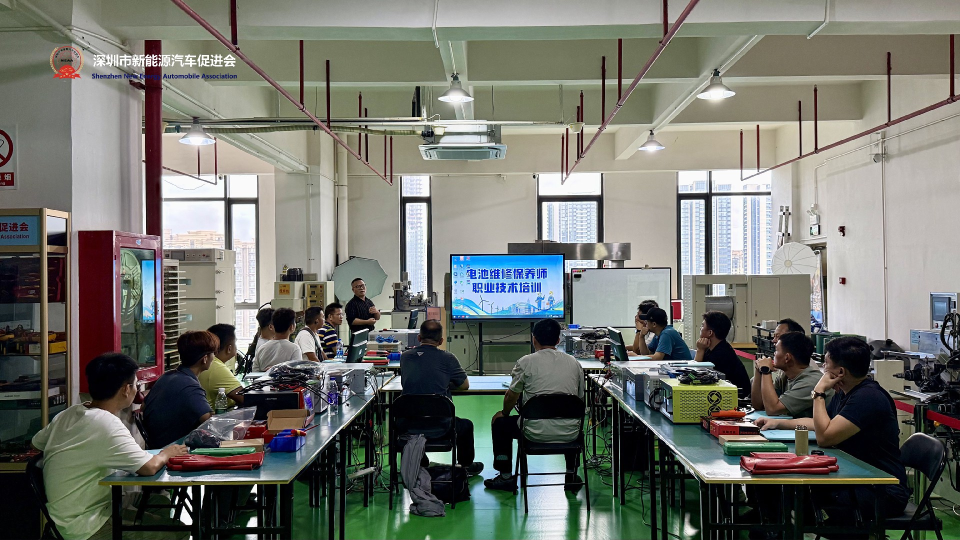 开班喜讯｜电池维修保养师职业技术培训正式开课！深耕新能源实用技术，学有所成斩获高薪